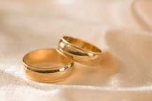 Ring exchange and vows elope ceremony